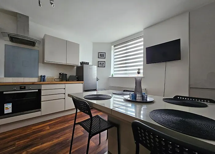 Guest House - Close To All Amenities